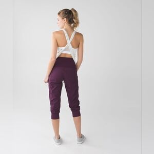 Lululemon In Flux Crop Plum Size 8